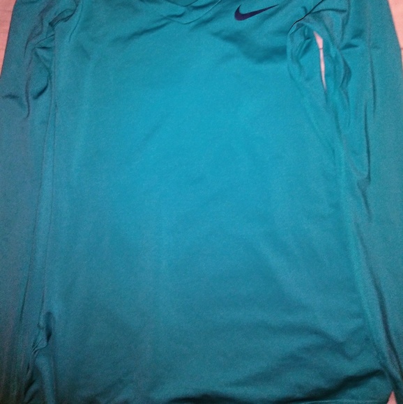 Nike Pro Shirt - Picture 3 of 3